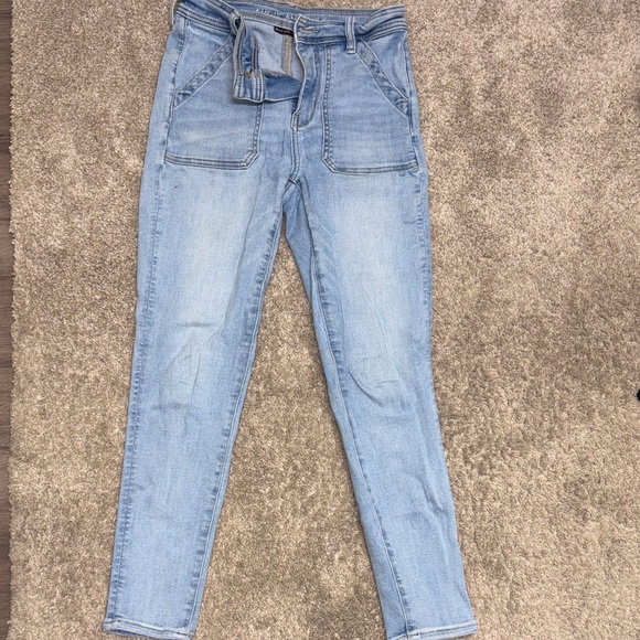 American Eagle Outfitters Denim - American Eagle Light Wash High-Rise Women’s Jeans